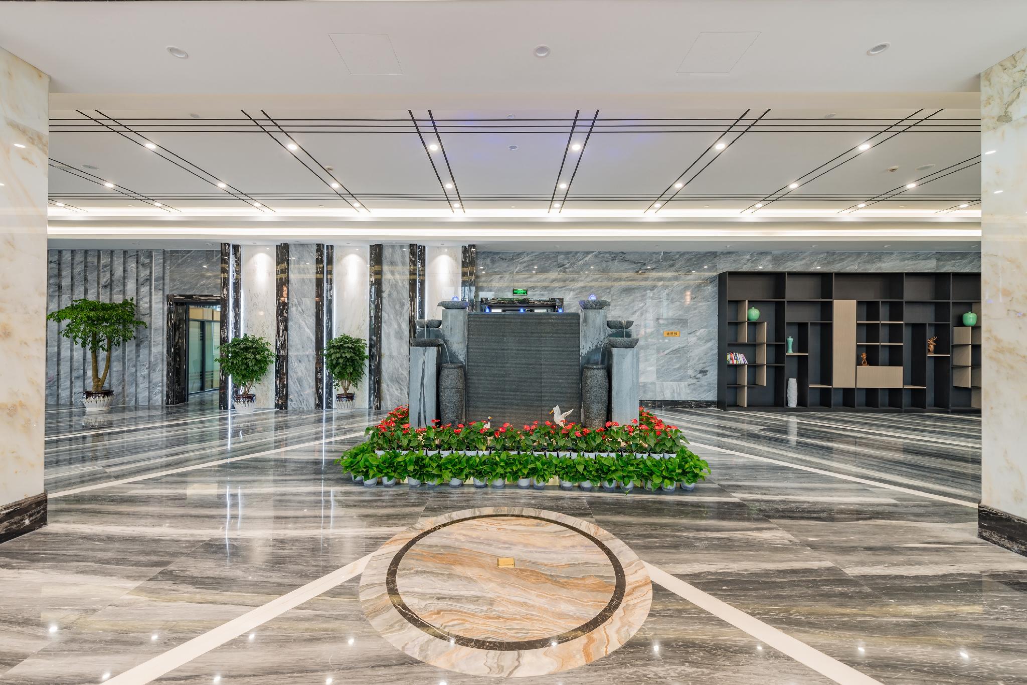 Rezen Hotel Wansheng International 4/25