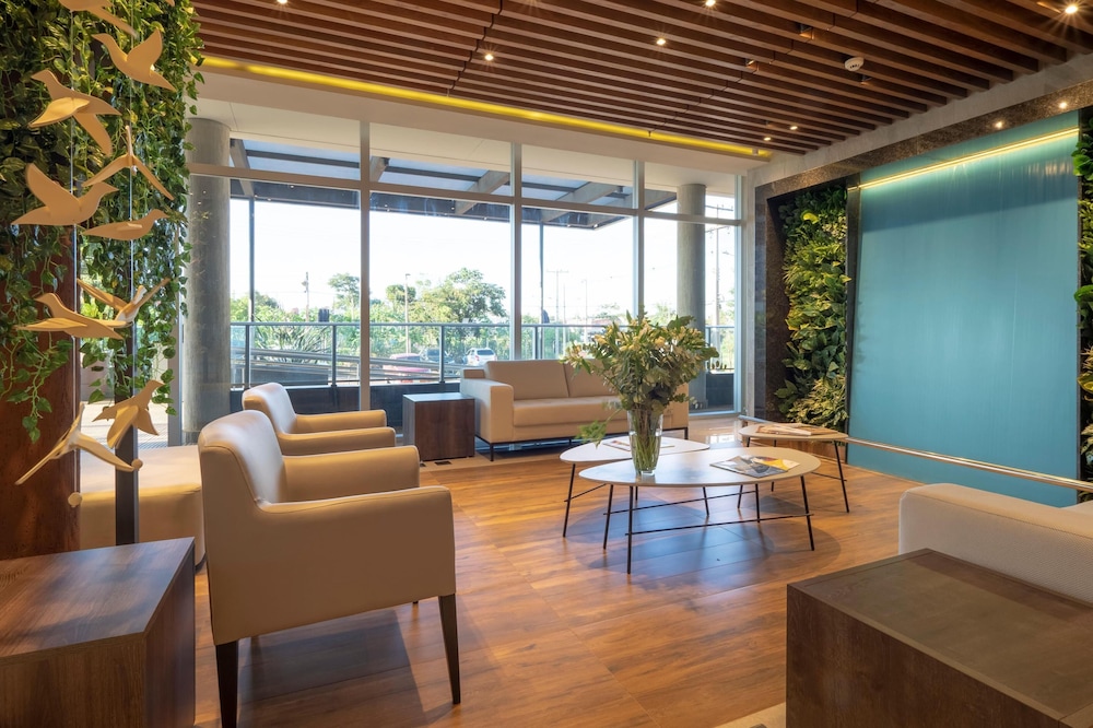 Dazzler by Wyndham Ciudad del Este 40/62
