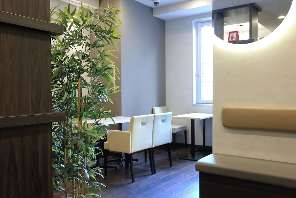 Tanimachi Luxe Hotel 40/57