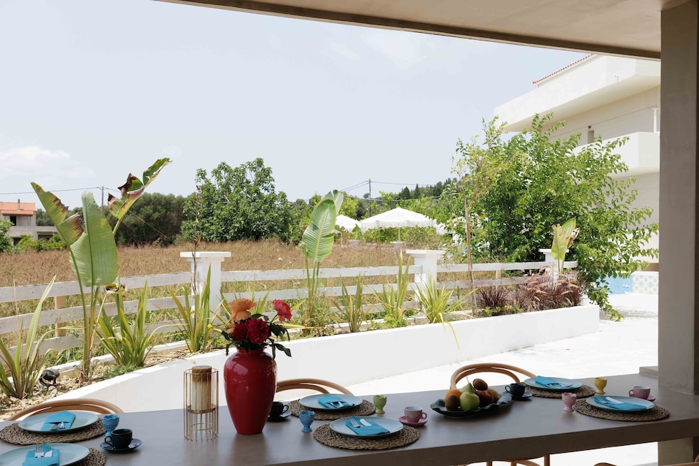 Maggana Residence 53/62