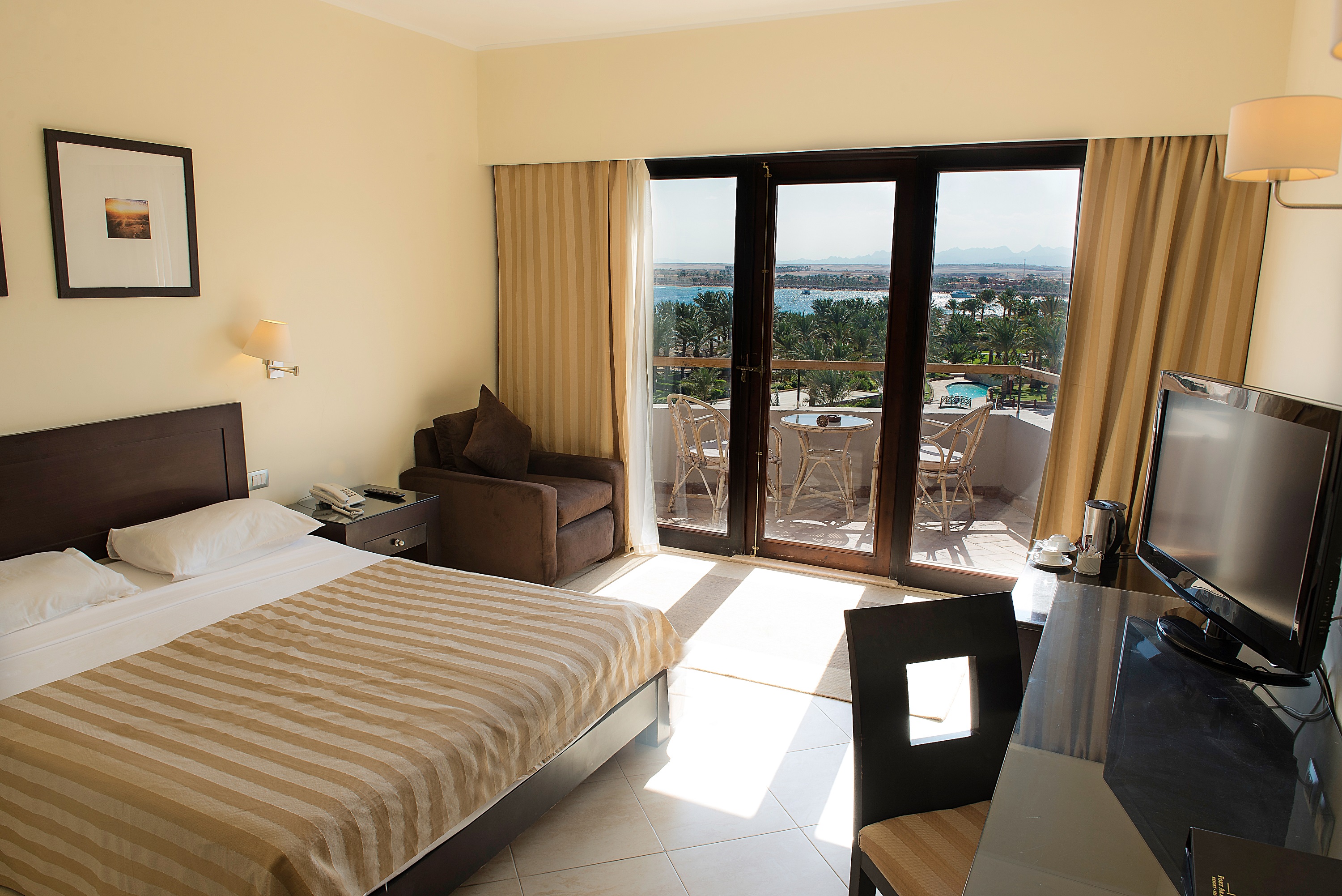 Superior, Double Bed, Sea View