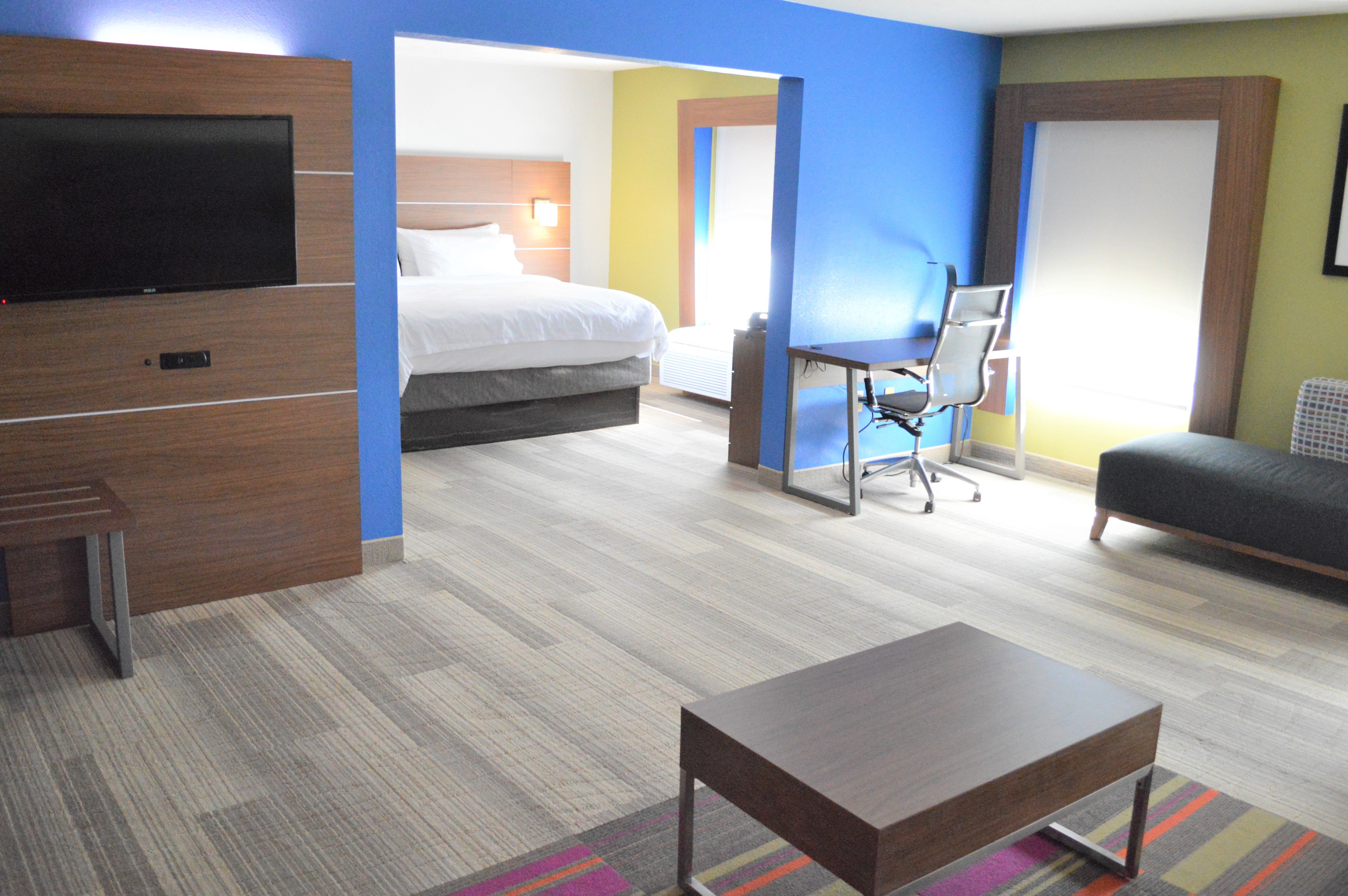 Holiday Inn Express Hotel And Suites Batesville Ar 19/31
