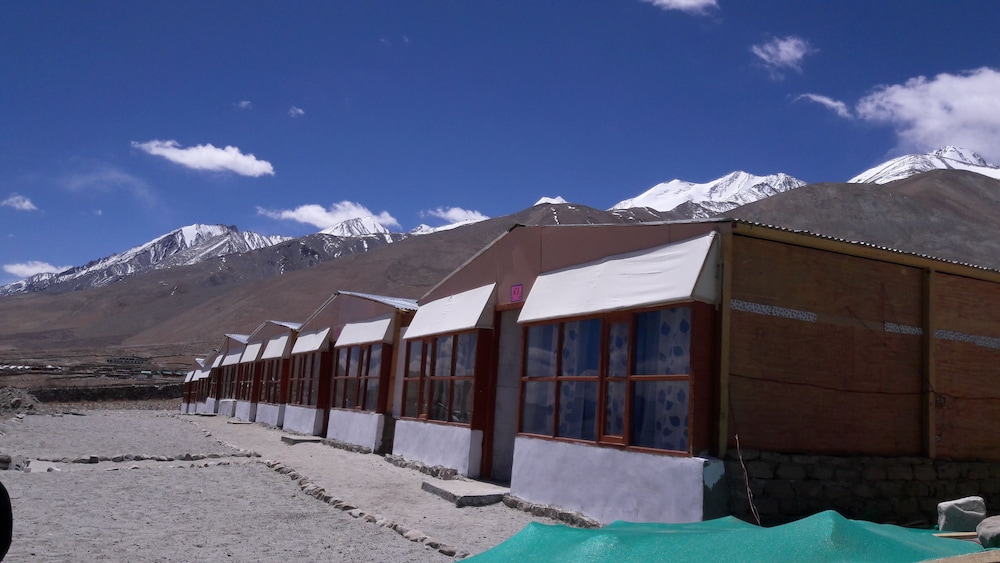 Pangong Holiday Cottages 16/20