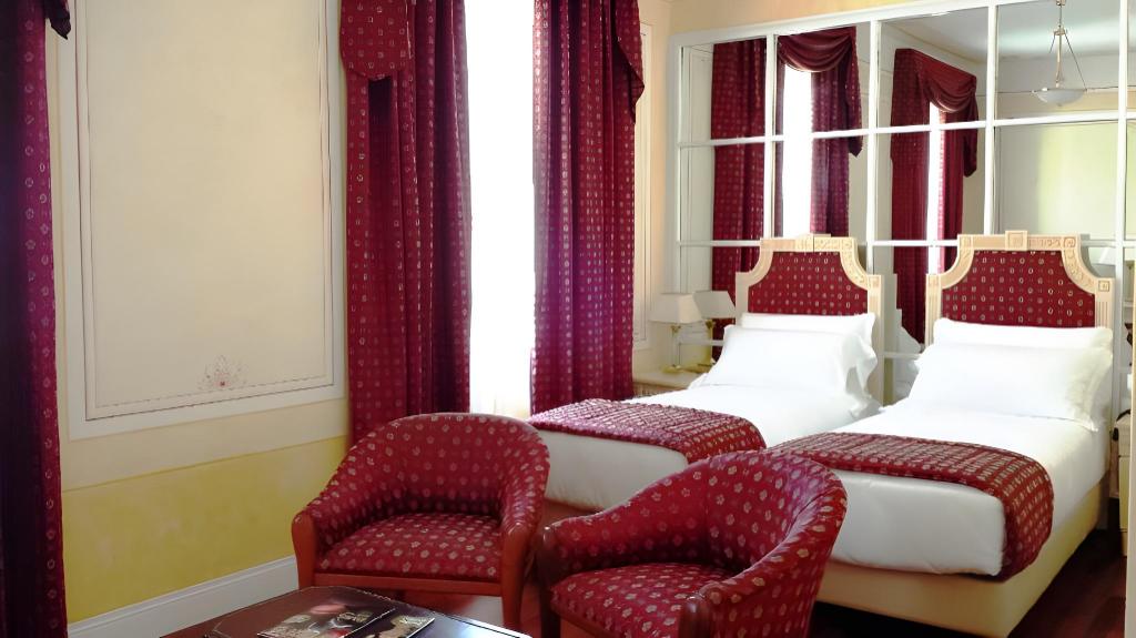غرفة قياسية بسرير كوين، Radisson Blu Ghr Hotel Rome 8/10