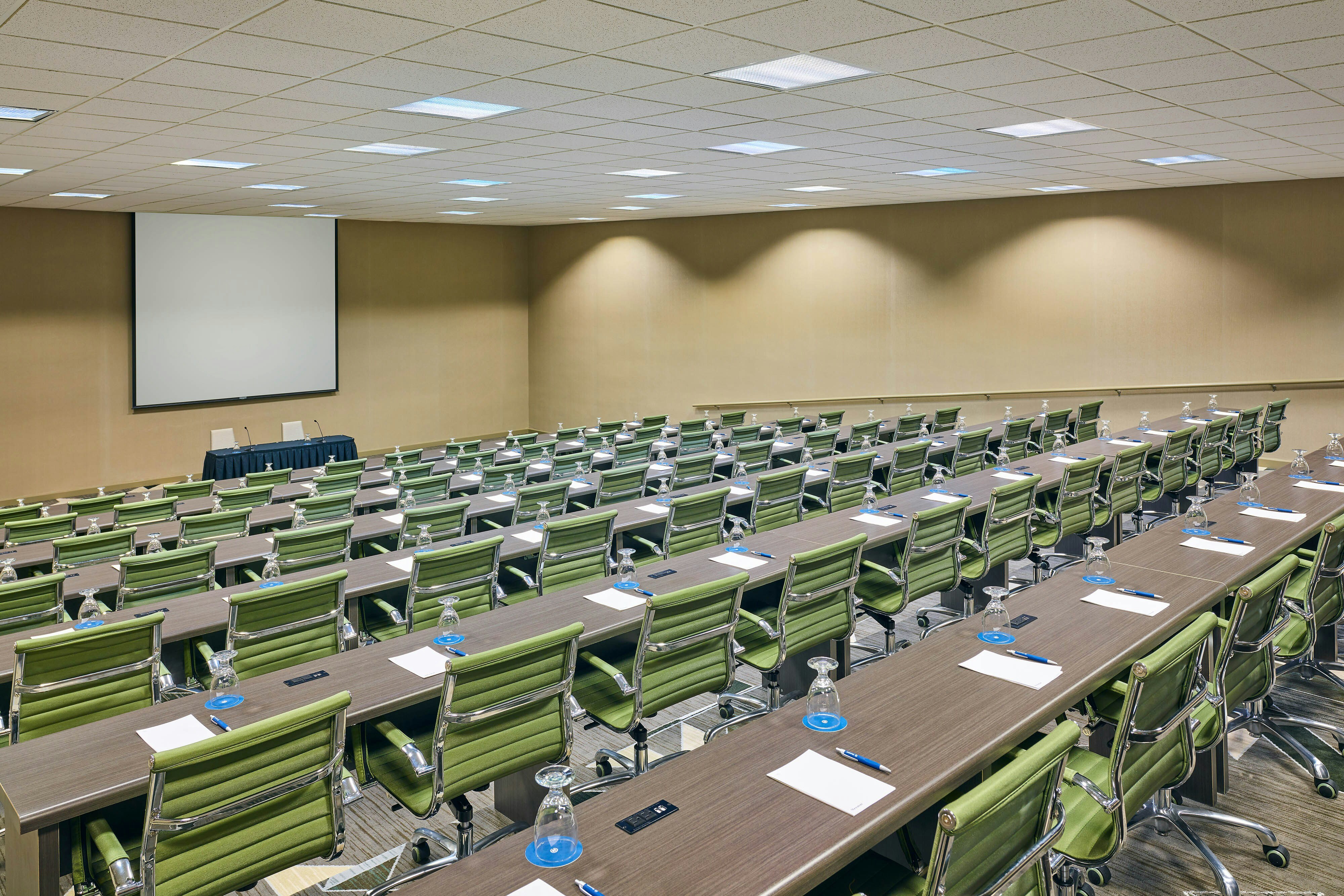 Sheraton Tucson Hotel And Suites 17/22