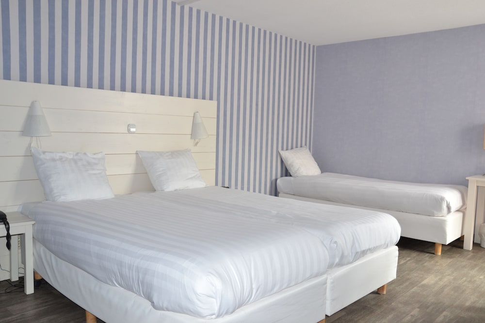 ROOM, DOUBLE BED, ACCESSIBLE
