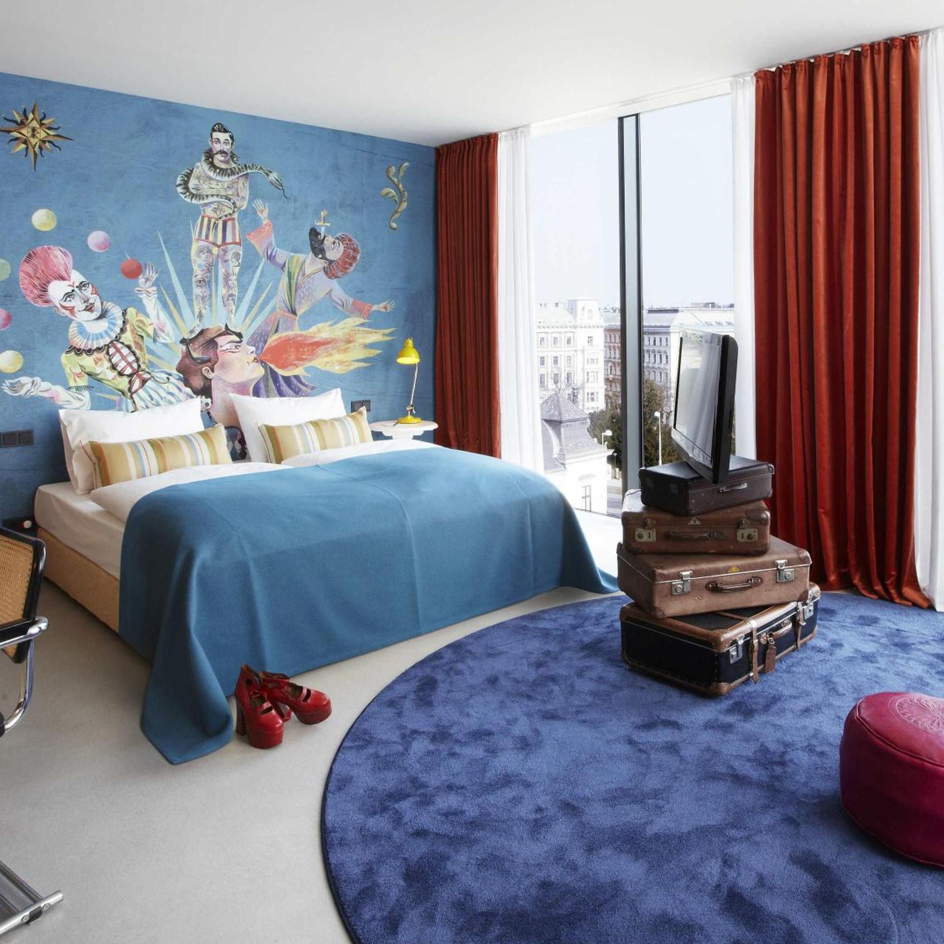 Gigantic, Panorama, King Bed