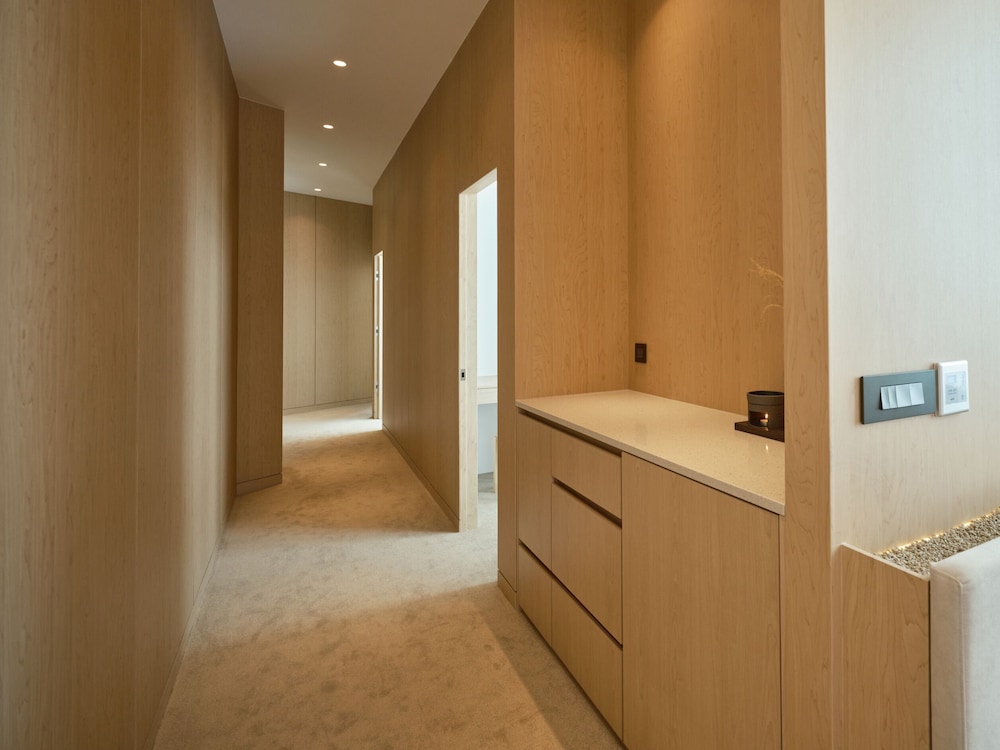UH Suite The Haeundae 7/64