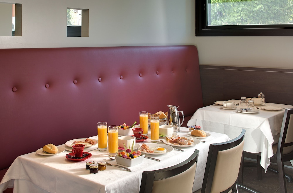 Hotel Mediterranee 57/67