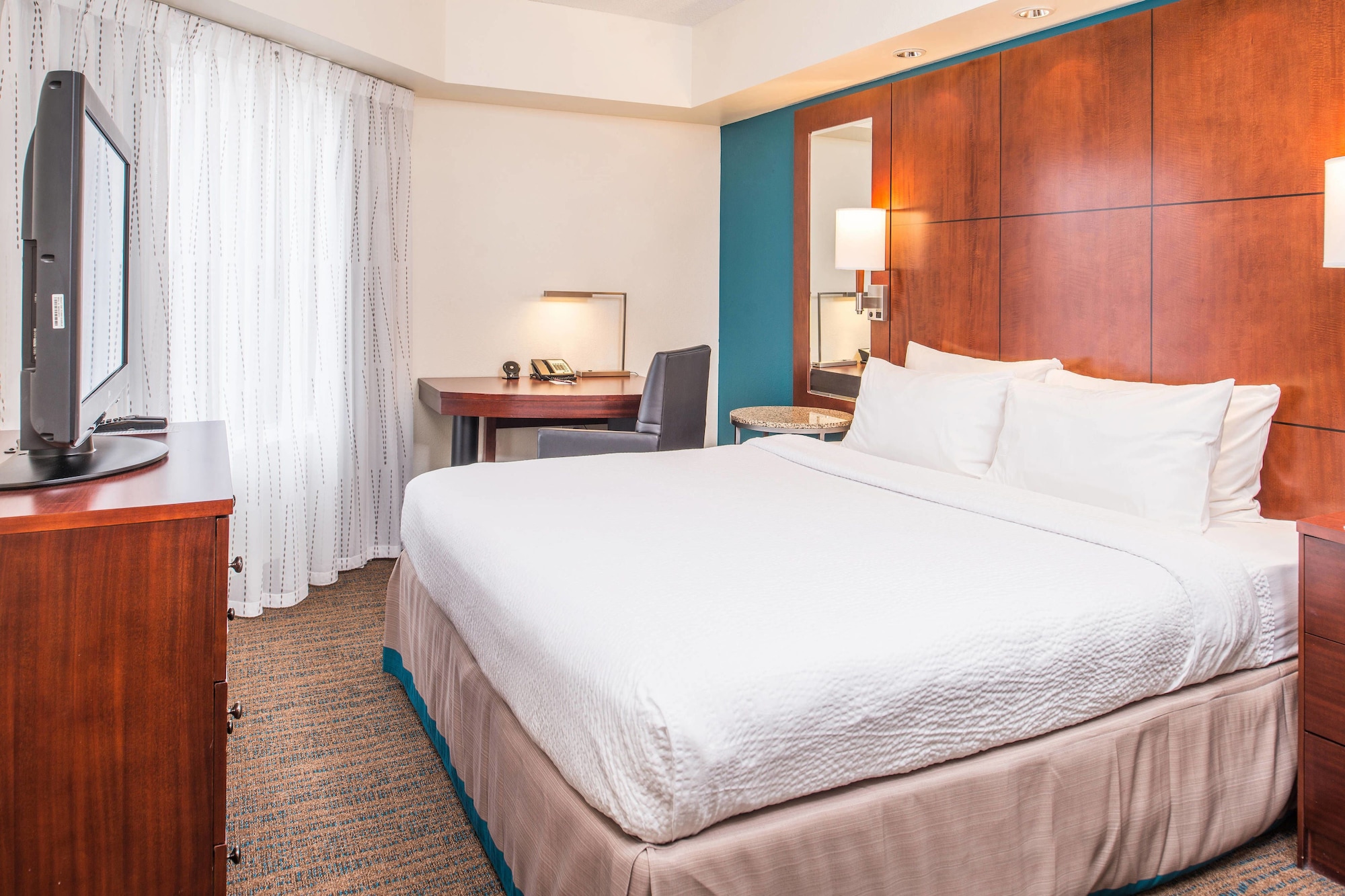 2 Bedrooms, Suite, 2 Double Beds