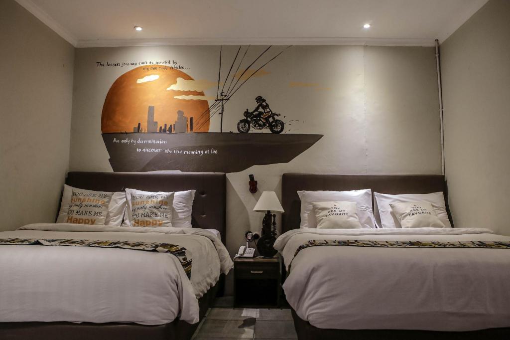 Retro, Deluxe, King Bed