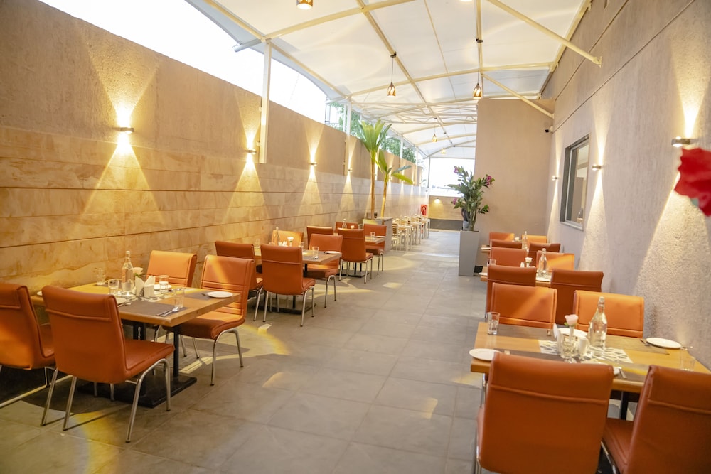 Zip by Spree Hotels Chakan 39/50