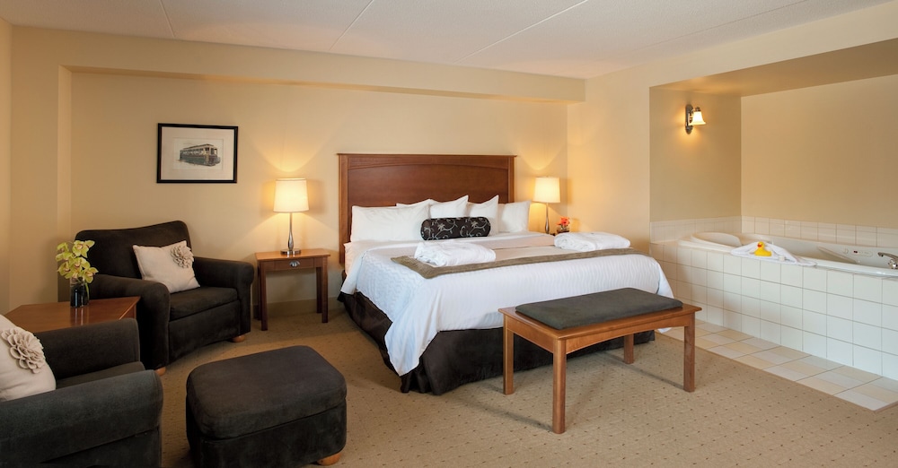 Spa, Luxury, Suite, King Bed, Hydromassage