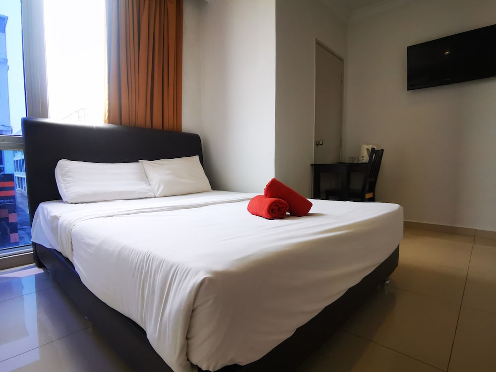 Clover Hotel 15/37