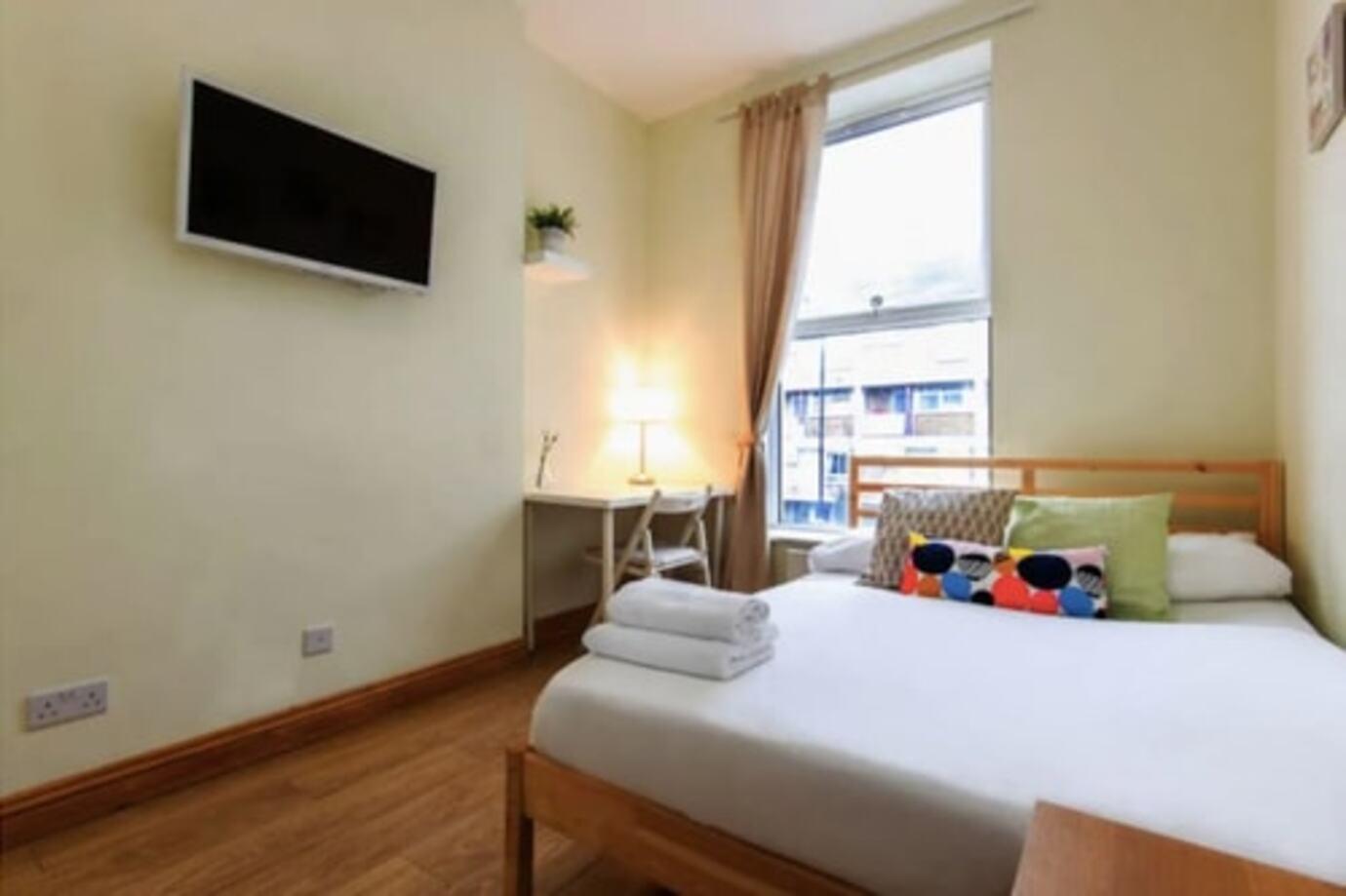Portobello Rooms by PrimeCityHosts 7/12
