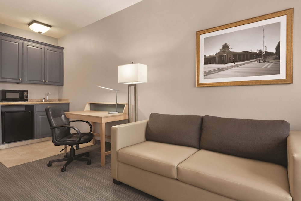 Spark by Hilton Redlands 21/40