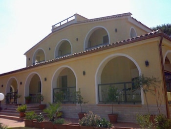 Sunset Bed And Breakfast Villa 2/56