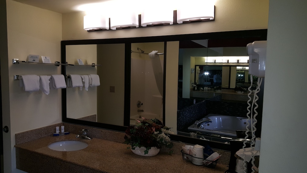 Best Western Shippensburg Hotel 36/58