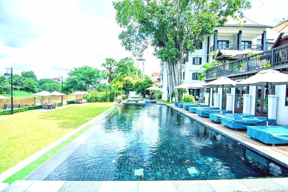 Buri Sriping Resort Hotel and Spa 43/48