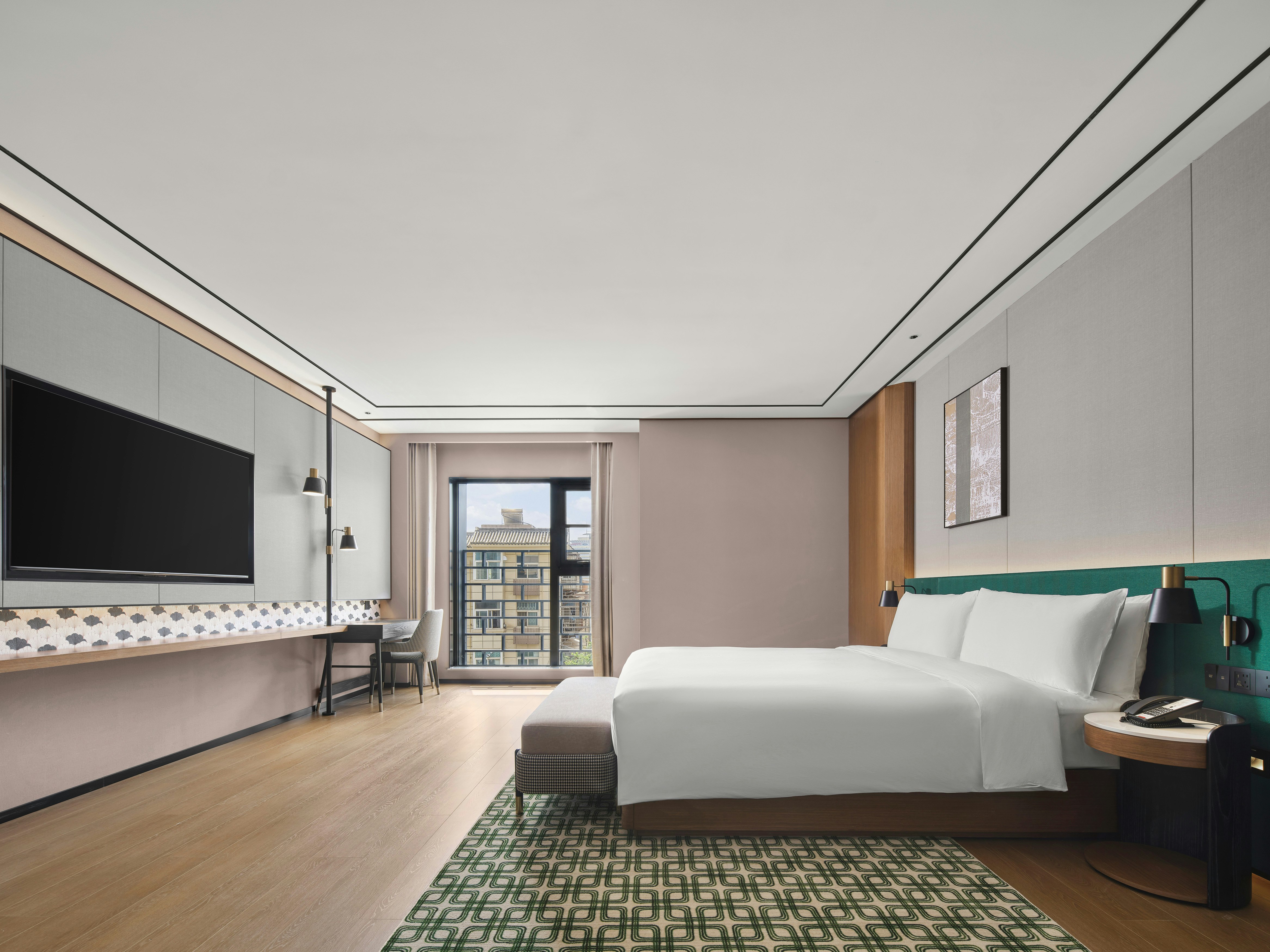 PREMIUM, KING BED