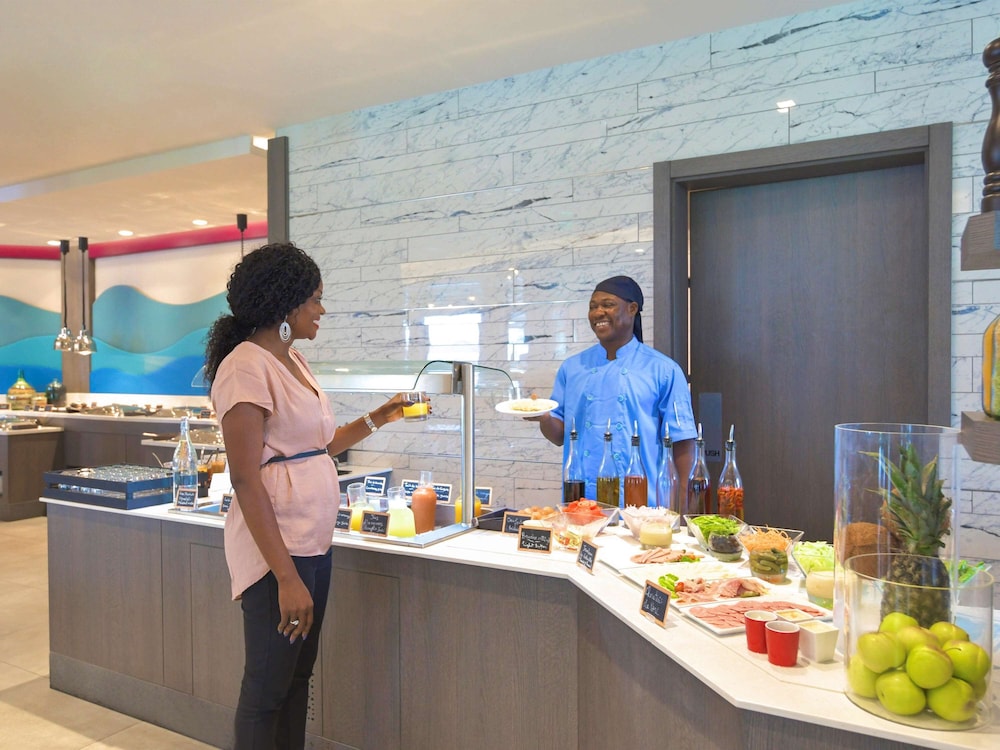 Novotel Orisha Cotonou 9/66