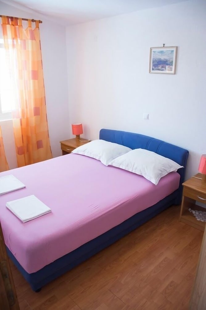 Bocin Rosso Apartments 10/50