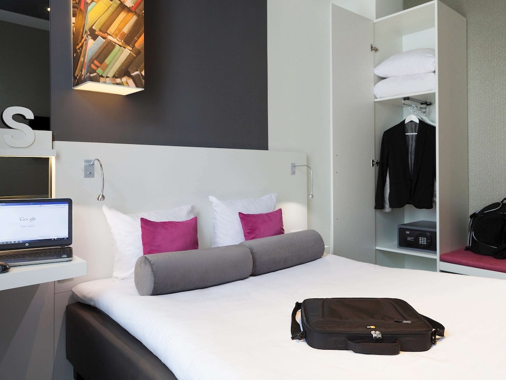 Hotel Ibis Styles Amsterdam Amstel 43/64