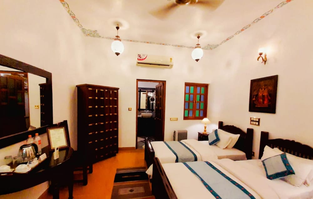 Hotel Pleasant Haveli 17/50