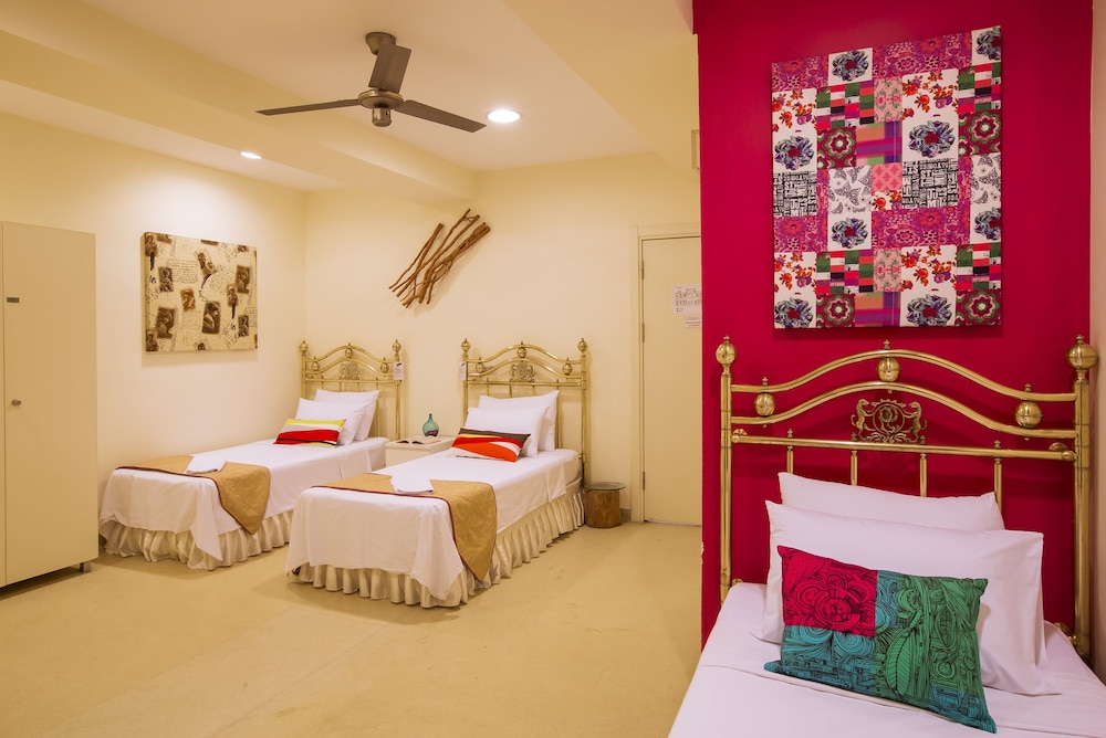 Han Hostel Airport North Hotel 26/75