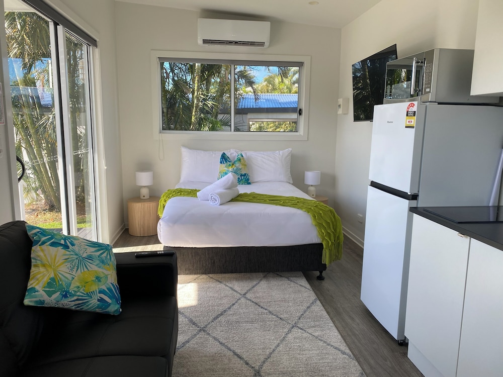 Nobby Beach Holiday Village 12/50