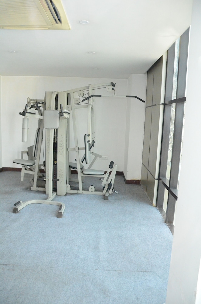 Airport Hotel Grand Delhi 31/52