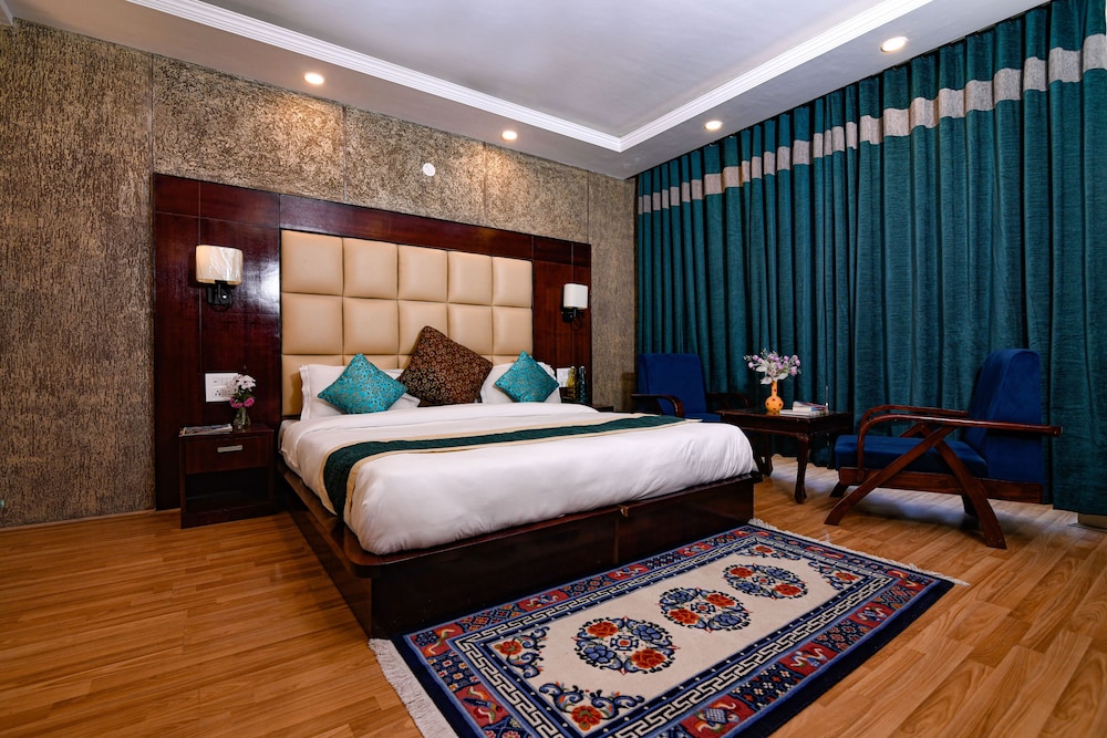 Hotel Ladakh Inn 12/19