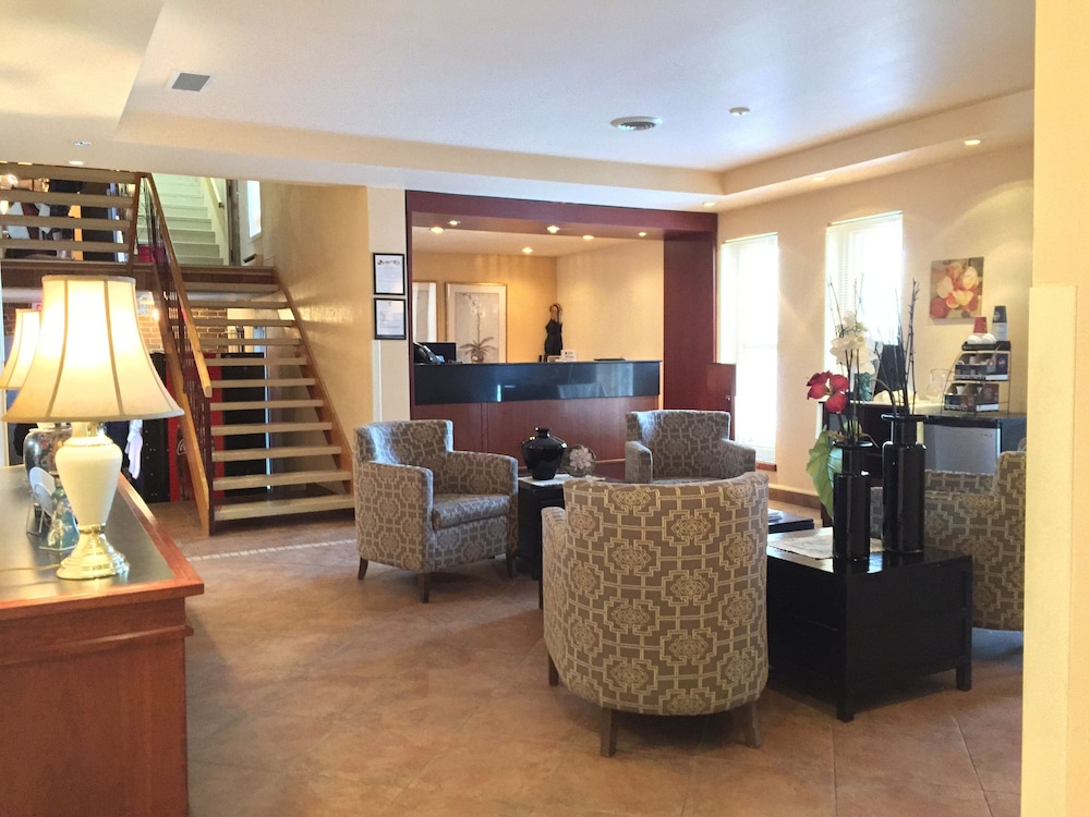 Clarion Pointe Sept-Iles, QC 42/61