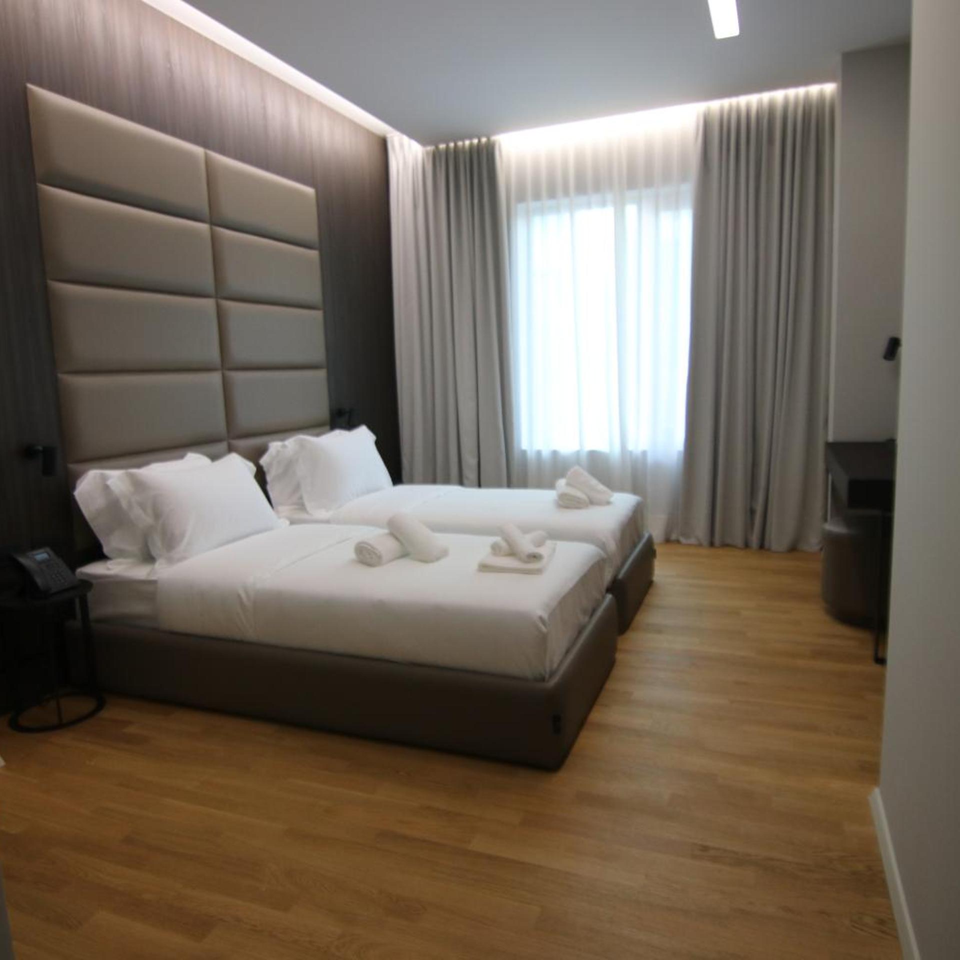 Adelar Hotel Tirana 22/60