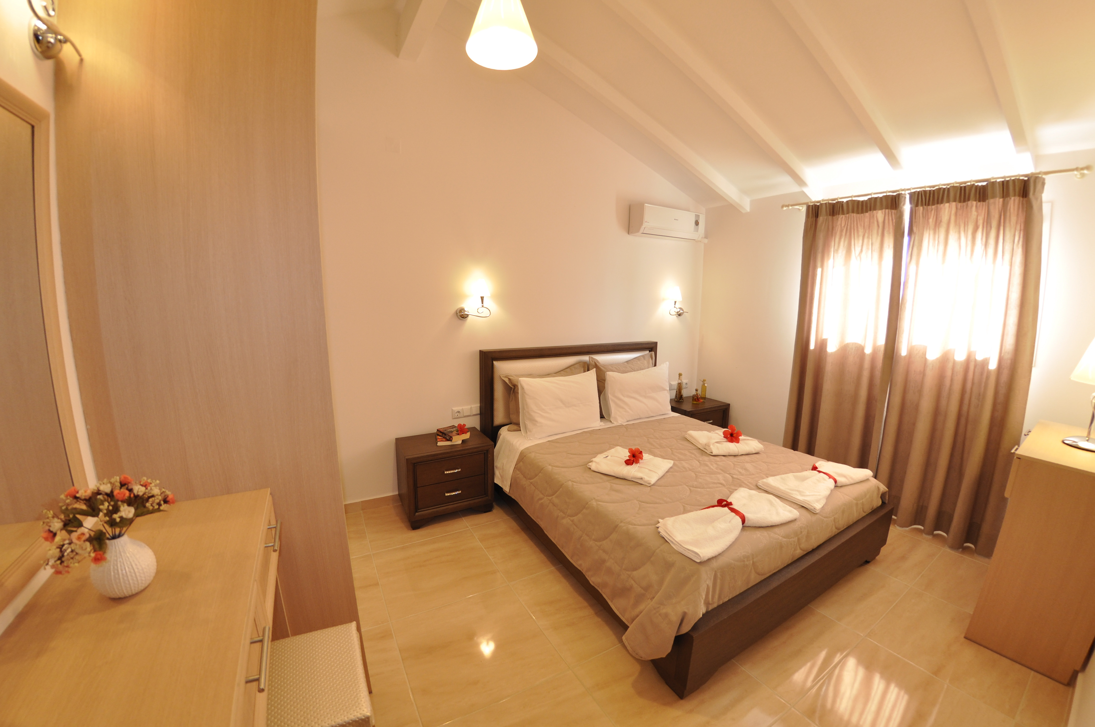 MAZIS APARTMENTS 8/49