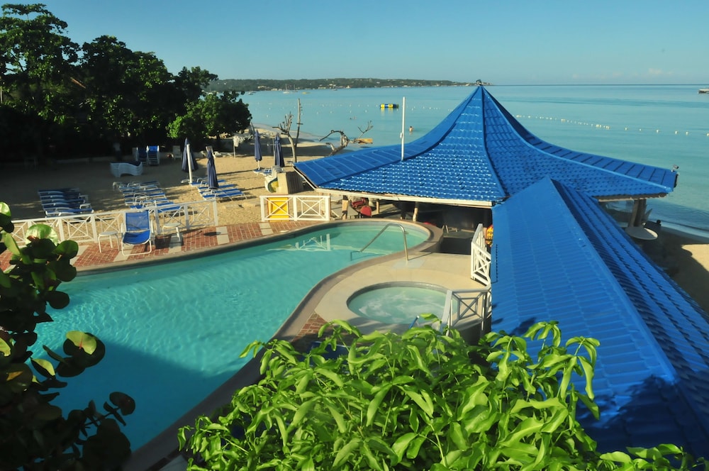 Negril Tree House Resort 1/69
