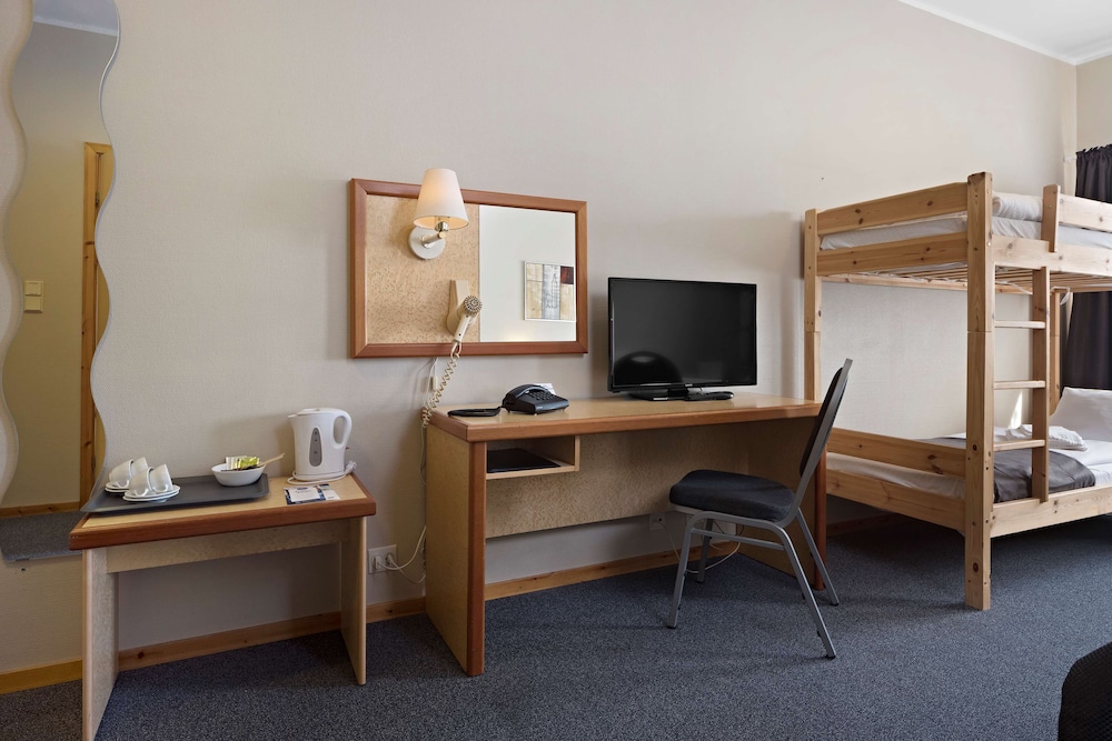 Stav Hotel 70/77