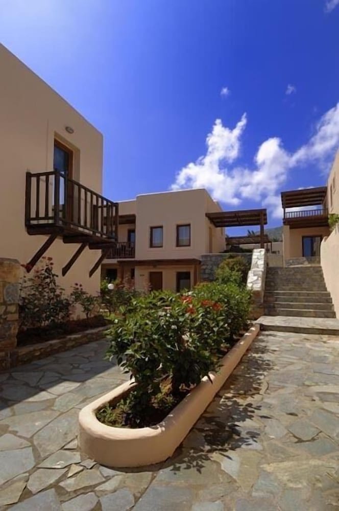 Ida Village Apartments I and II 22/34
