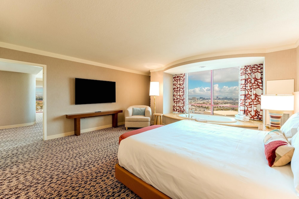 1 BEDROOM, PREMIER, SUITE, 2 QUEEN BEDS, HIGH FLOOR