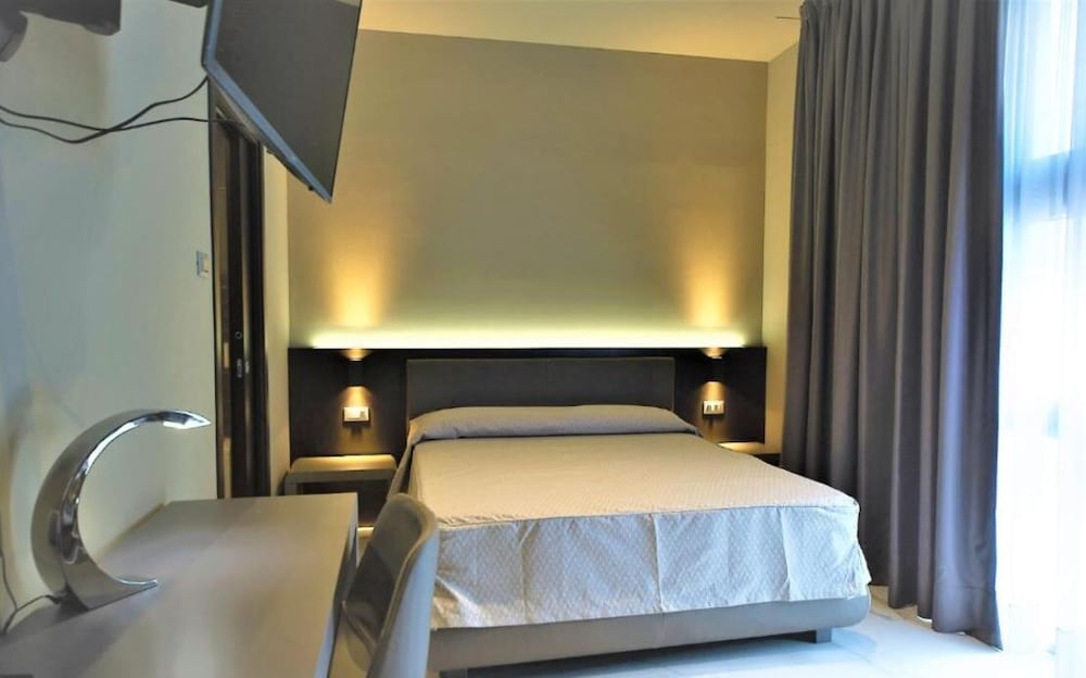 Aaron Hotel 28/54