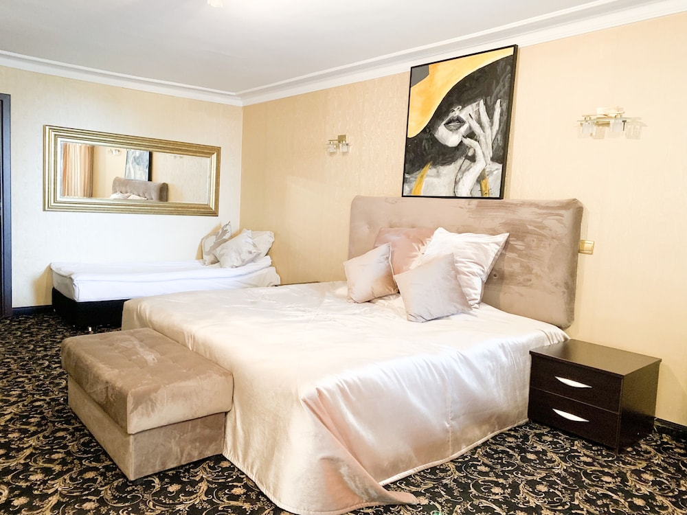 Hotel Atlantic 23/69