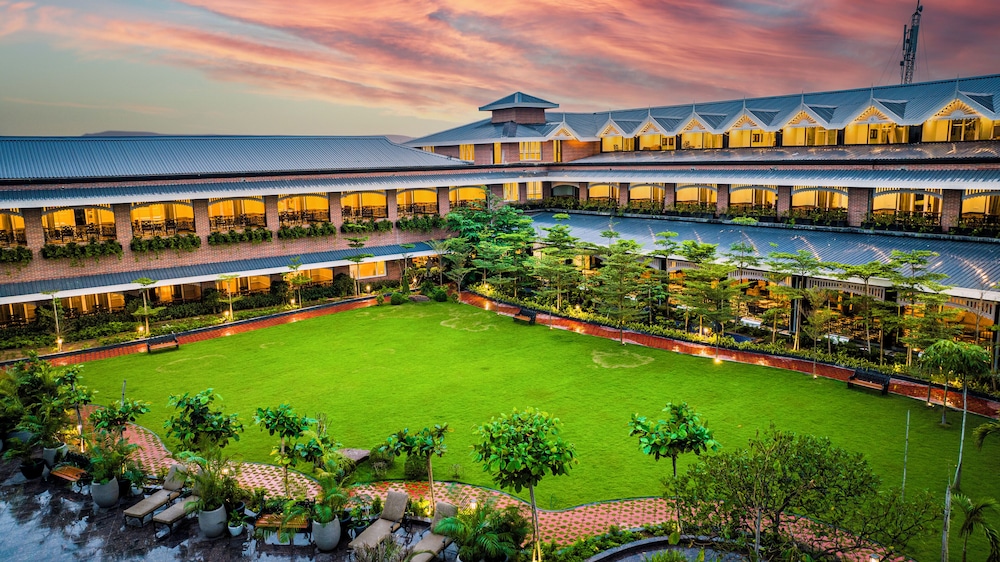 Mayfair Oasis Resort & Convention Jharsuguda 20/23
