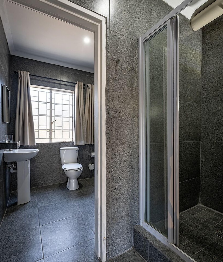 Calvinia Hotel by Country Hotels 40/41