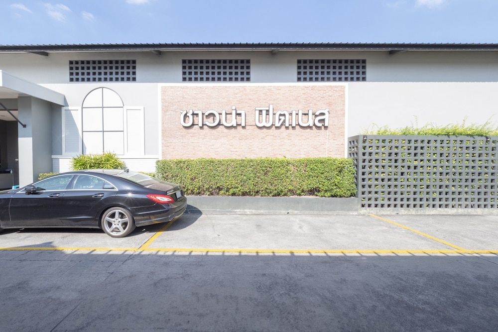 OYO 75382 Chonburi Hotel 35/42