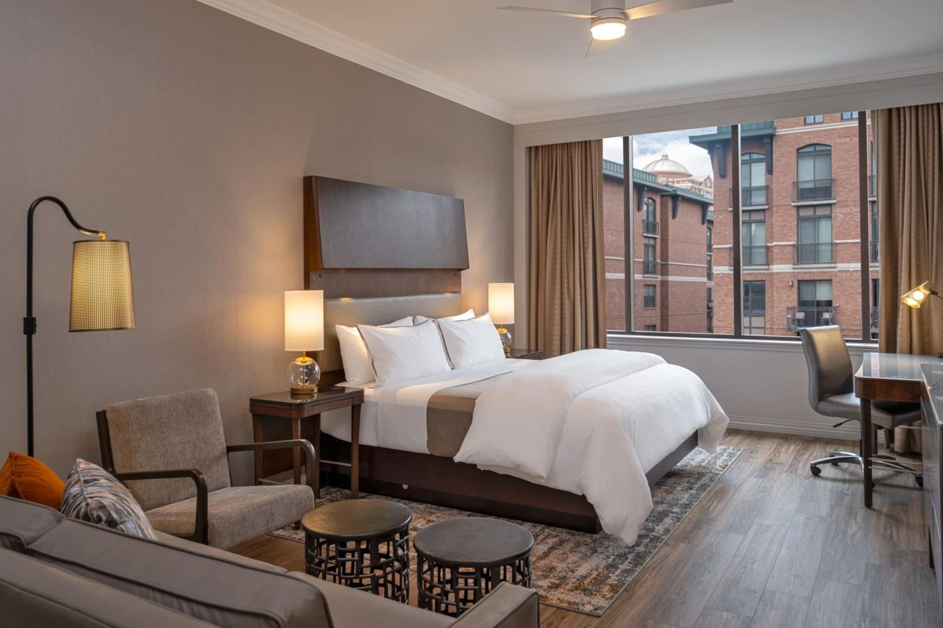 1 Bedroom, Premium, Junior Suite