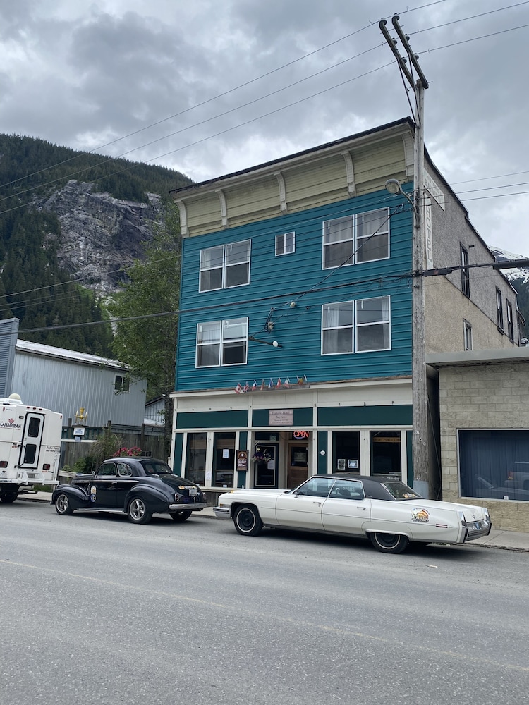 Historic Hotel Bayview 3/42