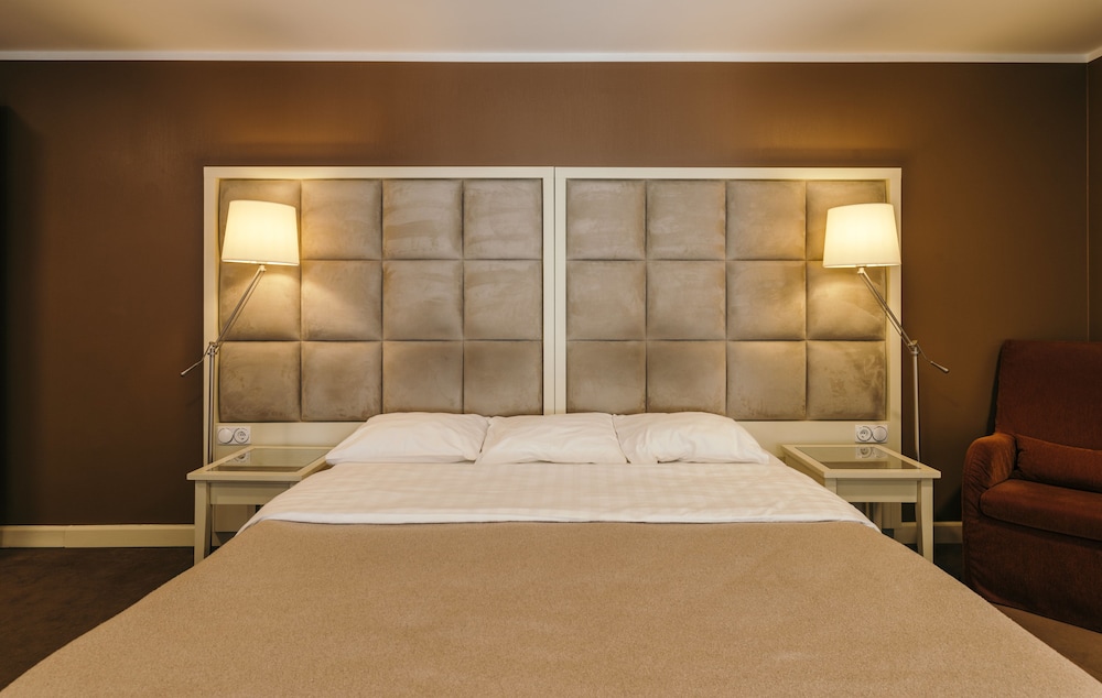 Merchants House Hotel 56/70