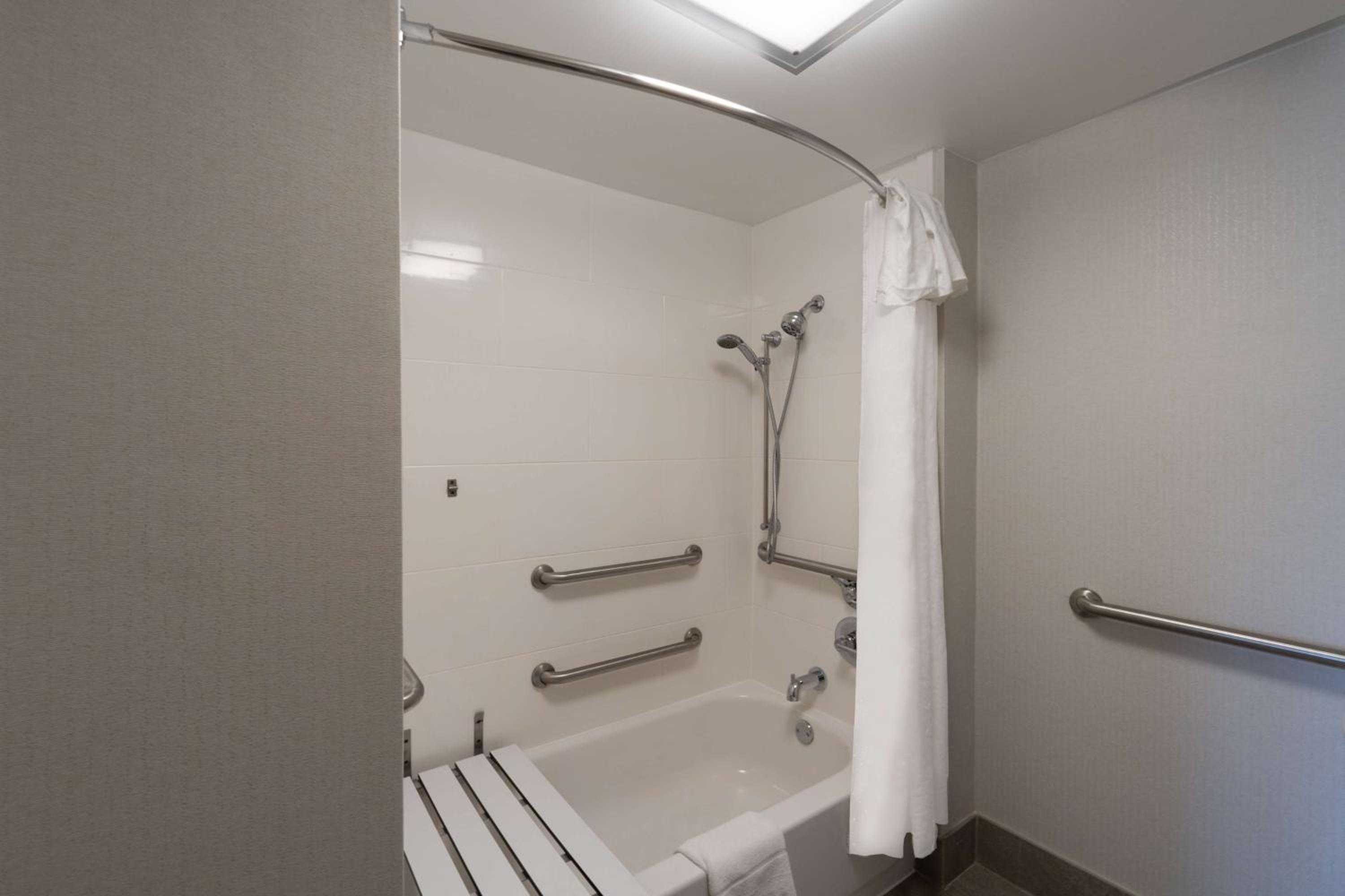 Suite, King Bed, Sofa, Accessible, Homewood Suites By Hilton Memphis Germantown 5/7