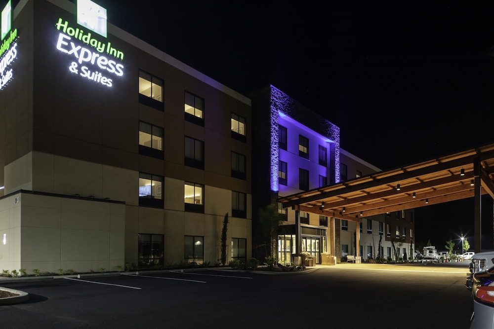 Holiday Inn Express Suites the Dalles 2/53