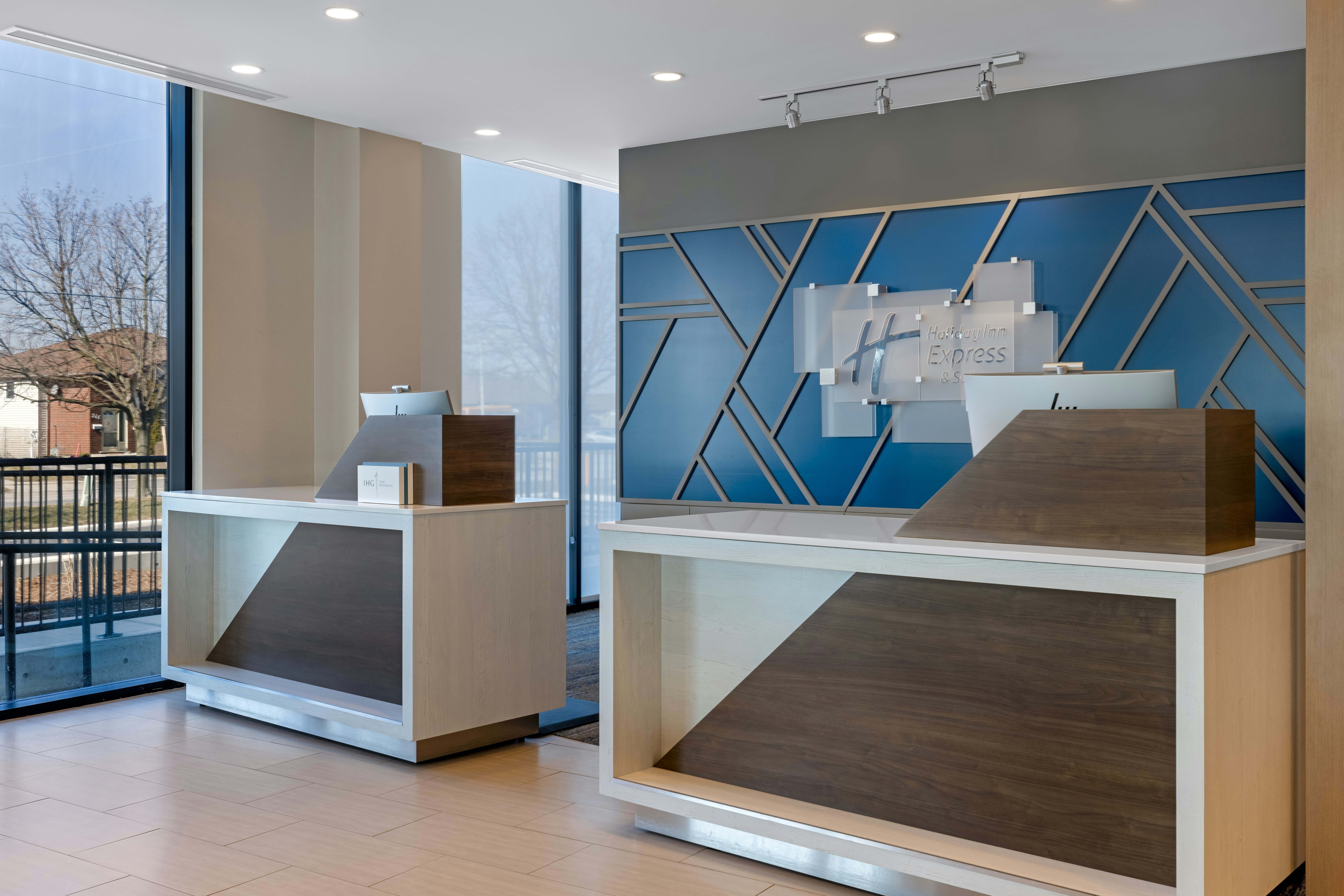 Holiday Inn Express & Suites St Thomas 7/50